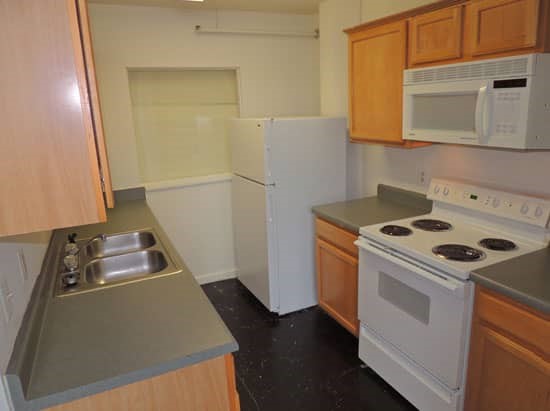 United Jewelers Apartments Kitchen